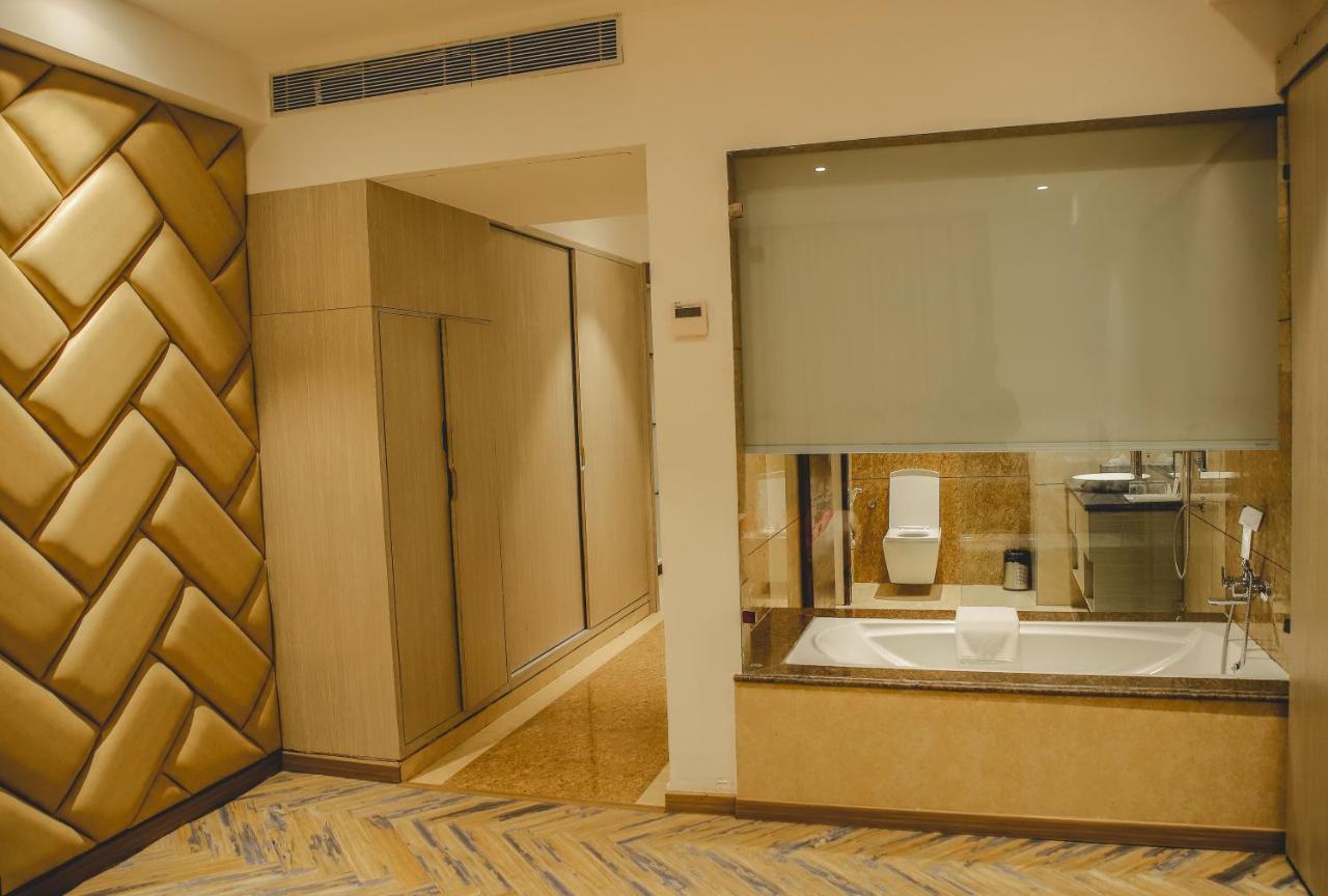 The Orlov Hotel Panipat Екстер'єр фото