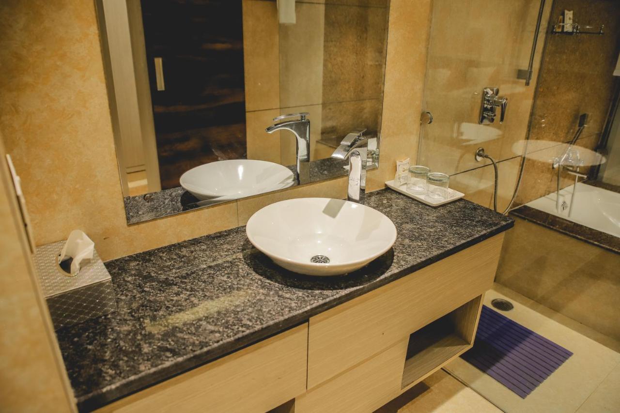 The Orlov Hotel Panipat Екстер'єр фото