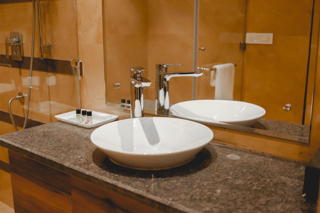 The Orlov Hotel Panipat Екстер'єр фото