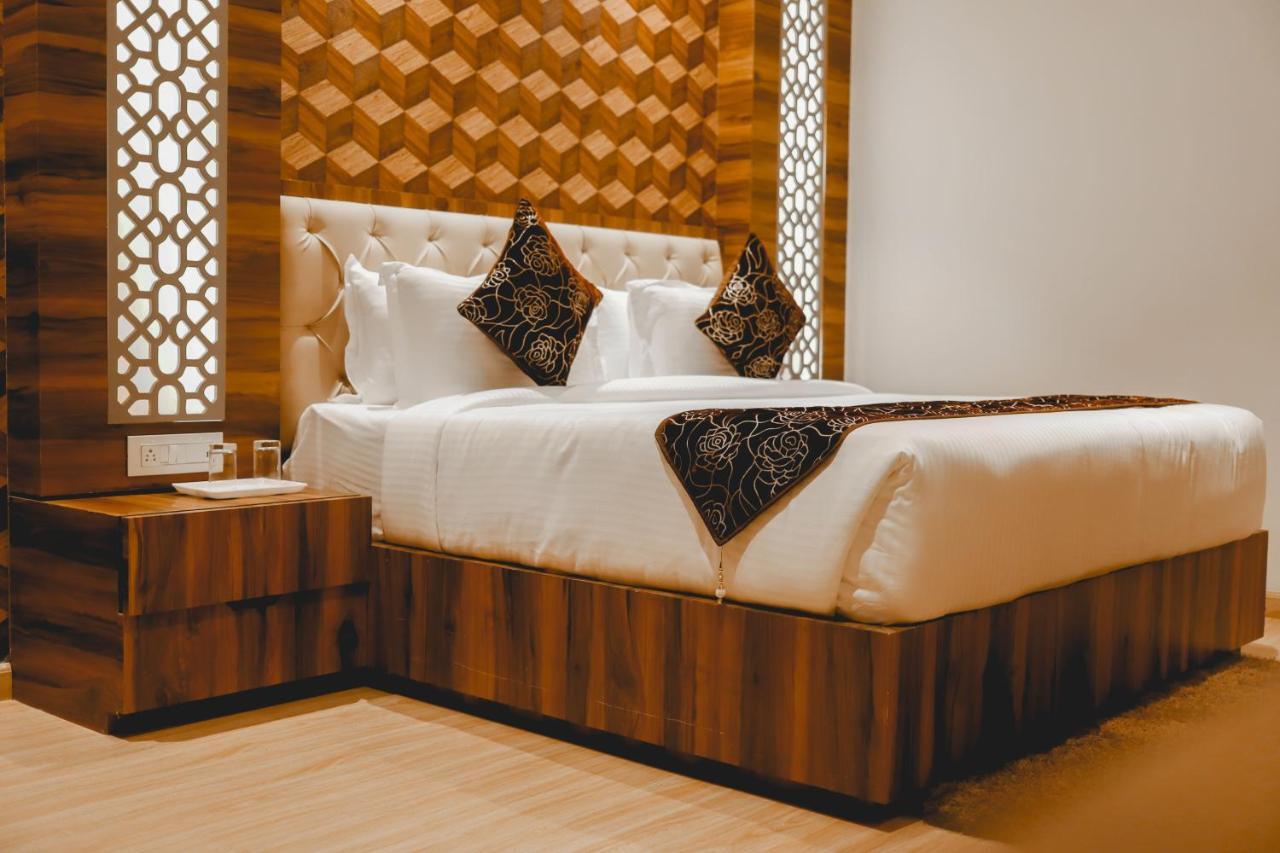 The Orlov Hotel Panipat Екстер'єр фото